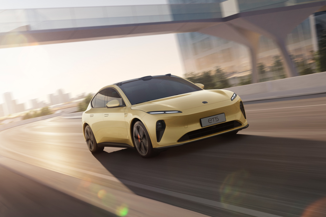 瓦罐三厢同价,蔚来et5 touring欲让旅行车成主流