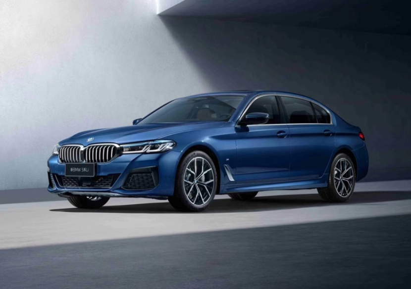 宝马终于打响价格战从47万突然一口气降到37万果断放弃奥迪a6