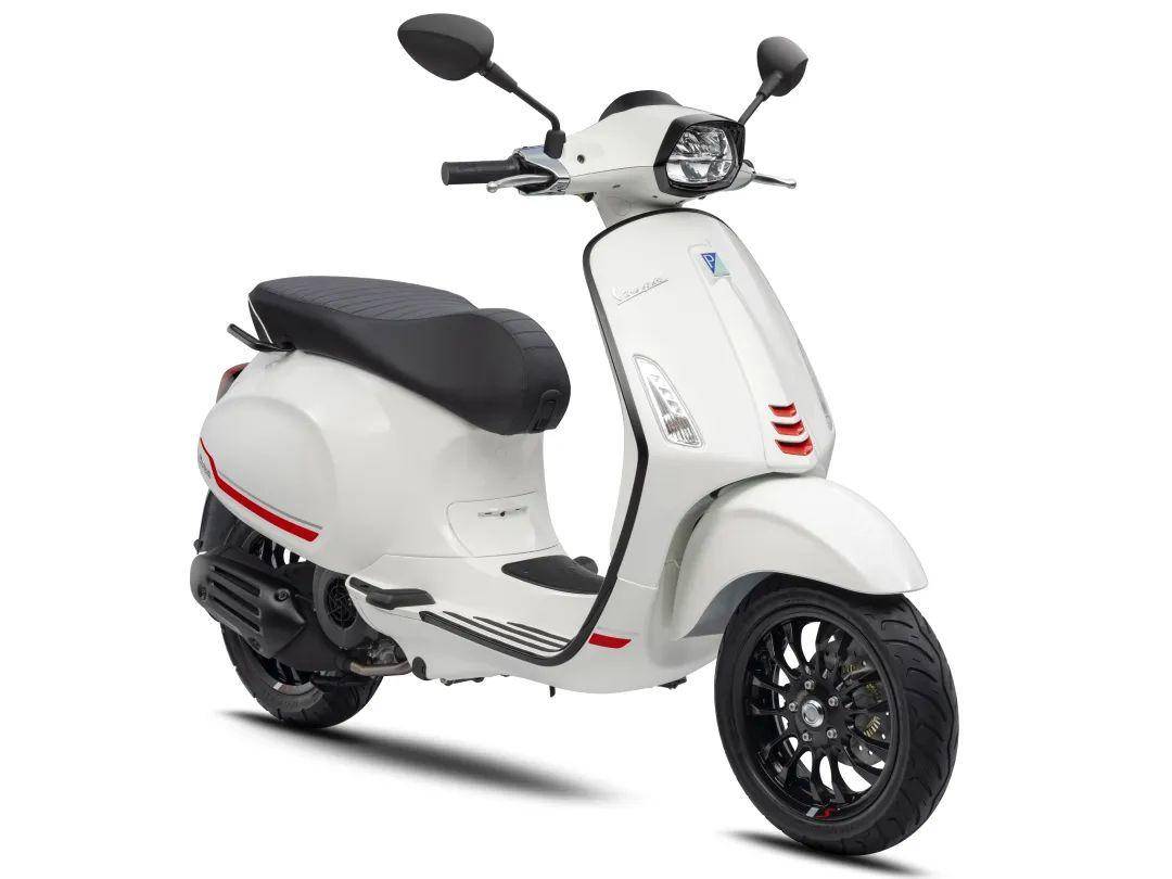 白色浪漫兰佩杜萨vespasprints无瑕白