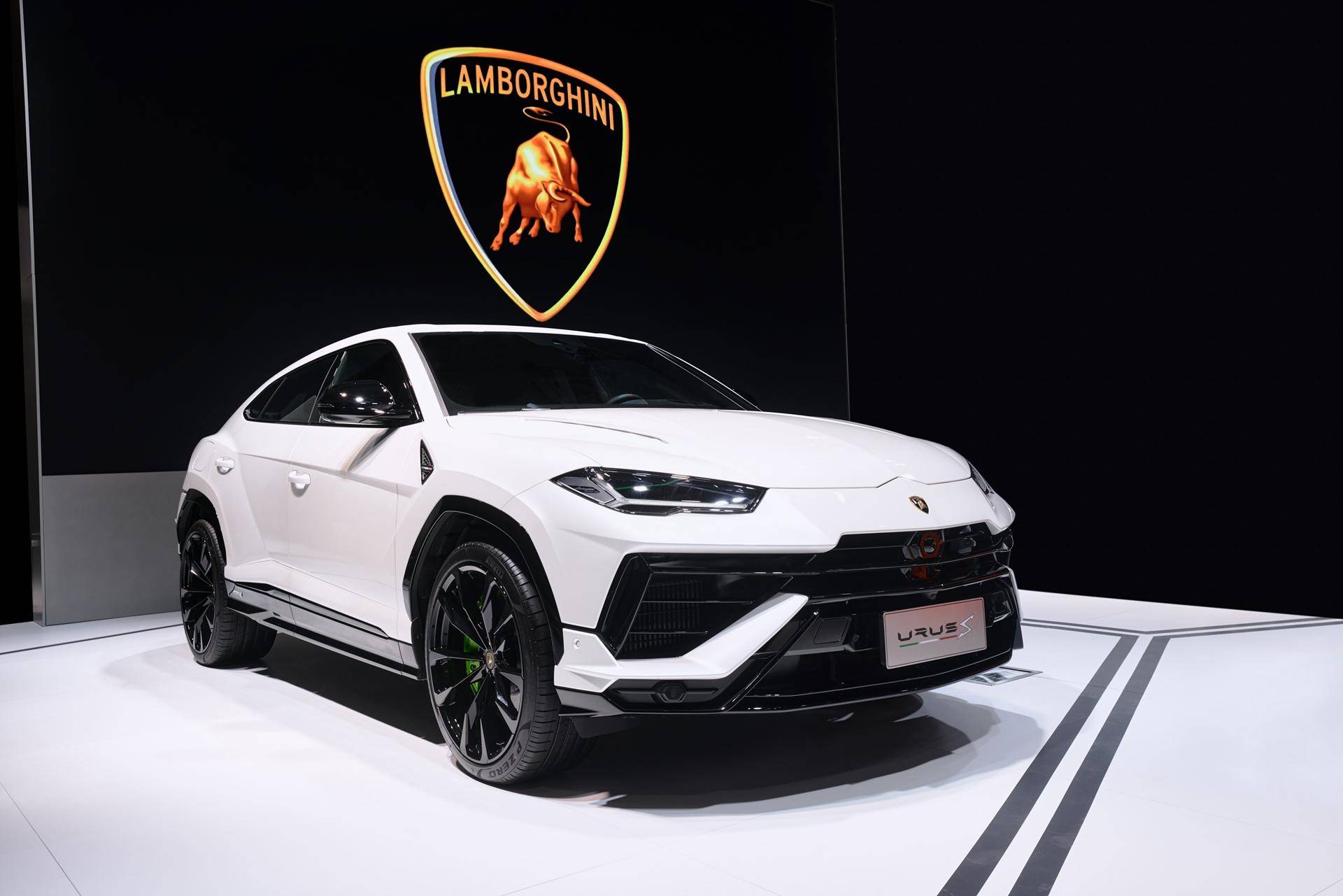 兰博基尼huracántecnica60周年限量版于2023广州车展进行亚太首秀