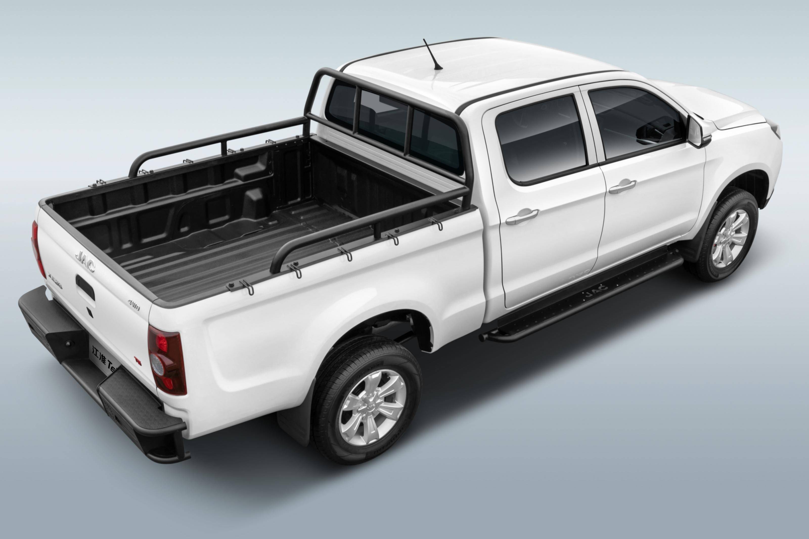 江淮t6 vs锐骐6,商用皮卡到底谁更强?