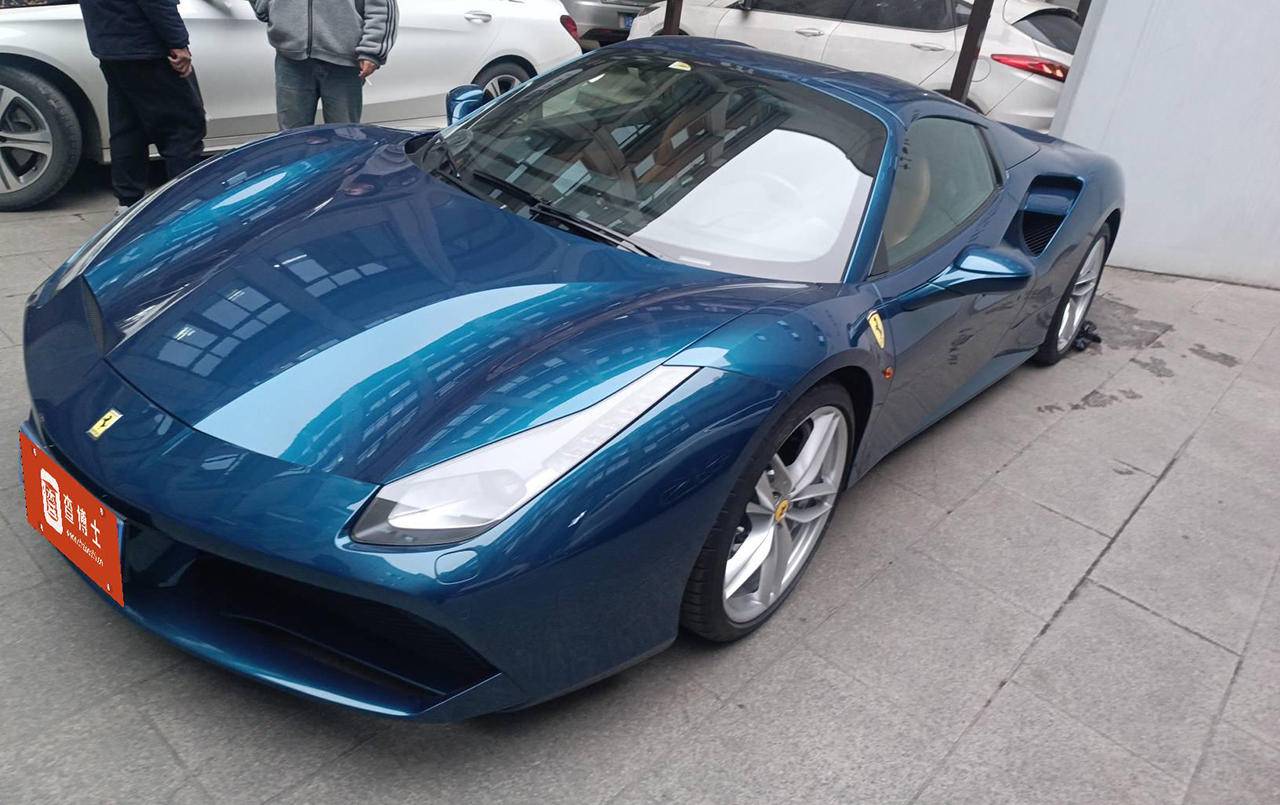二手法拉利488超豪华跑车你不心动吗