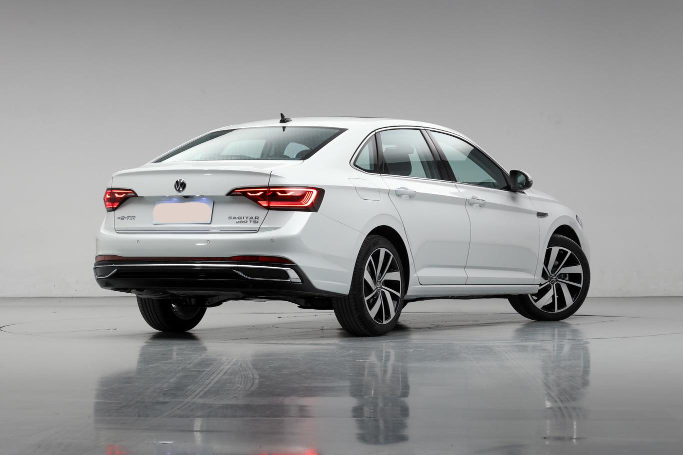 长安uni-v深度对比大众速腾和本田思域