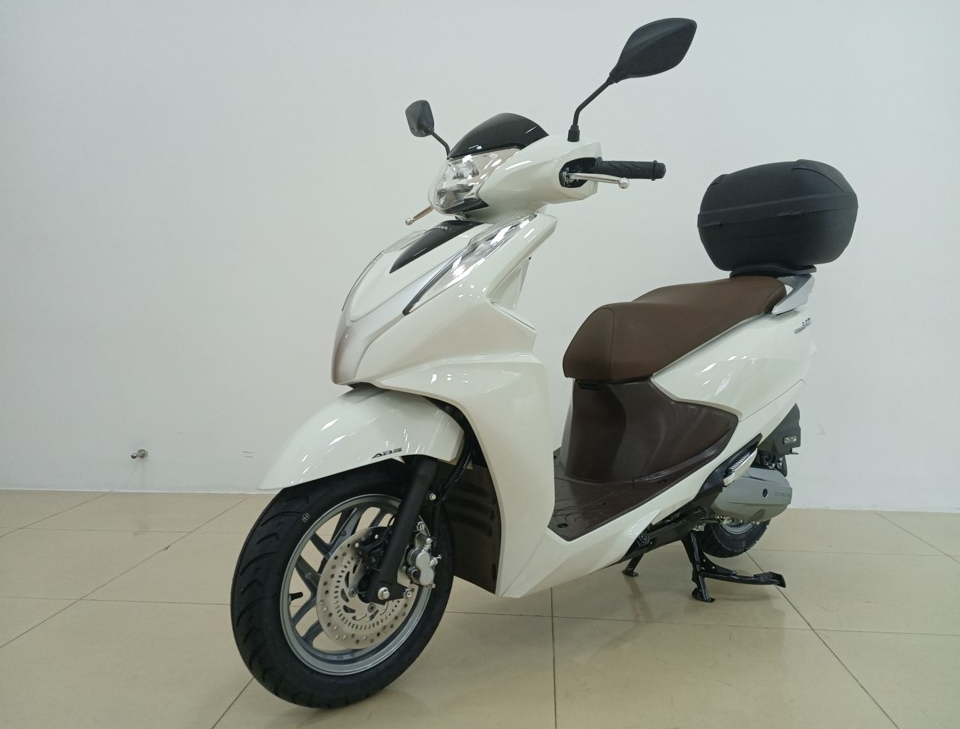 五羊本田全新踏板车公告放出动力平台升级外观酷似lead