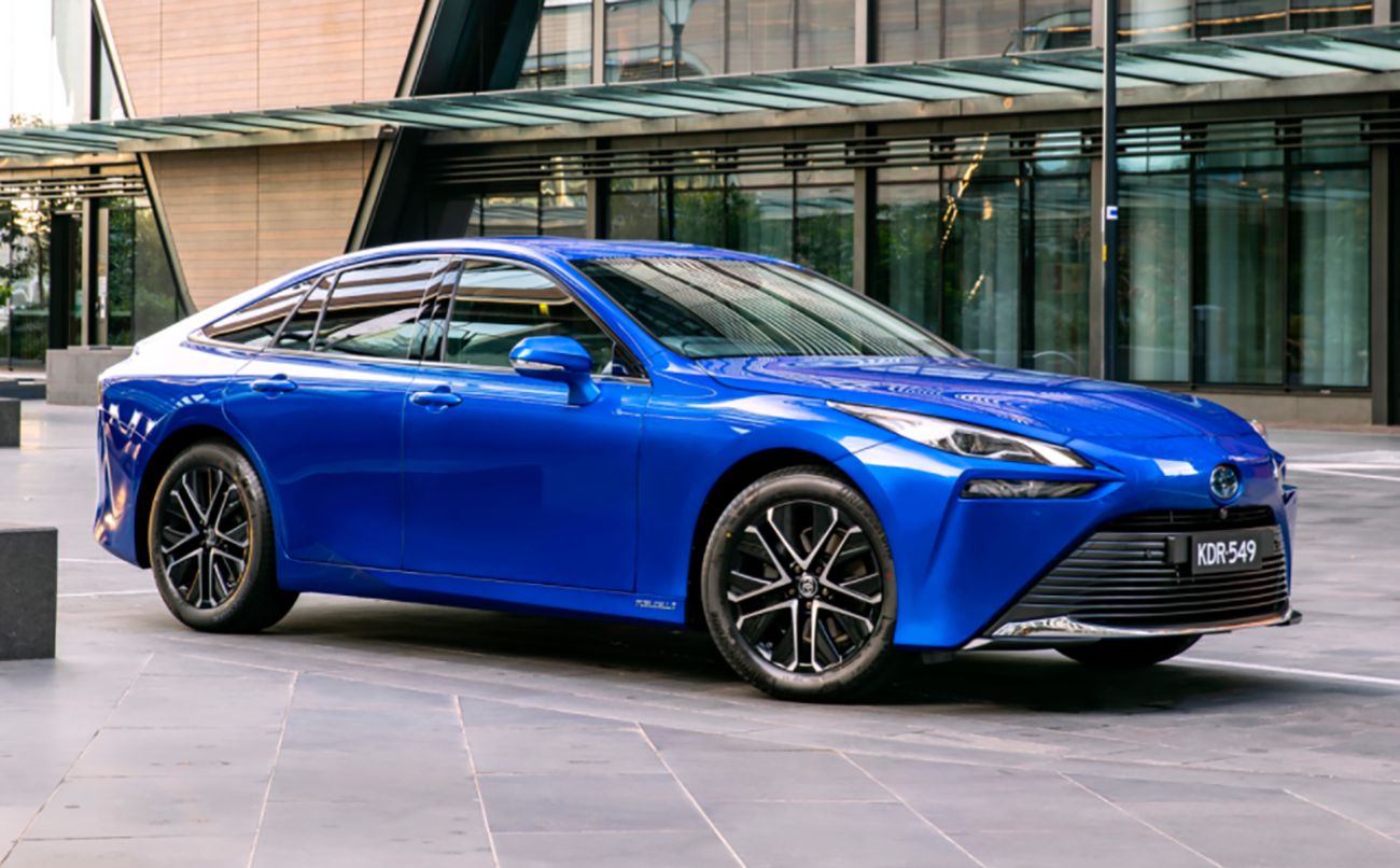 丰田凯美瑞25l混动版完成申报依旧不支持外接充电