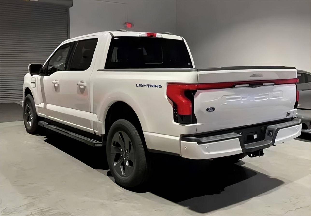 比亚迪发布shark皮卡全套渲染图:内饰设计有亮点