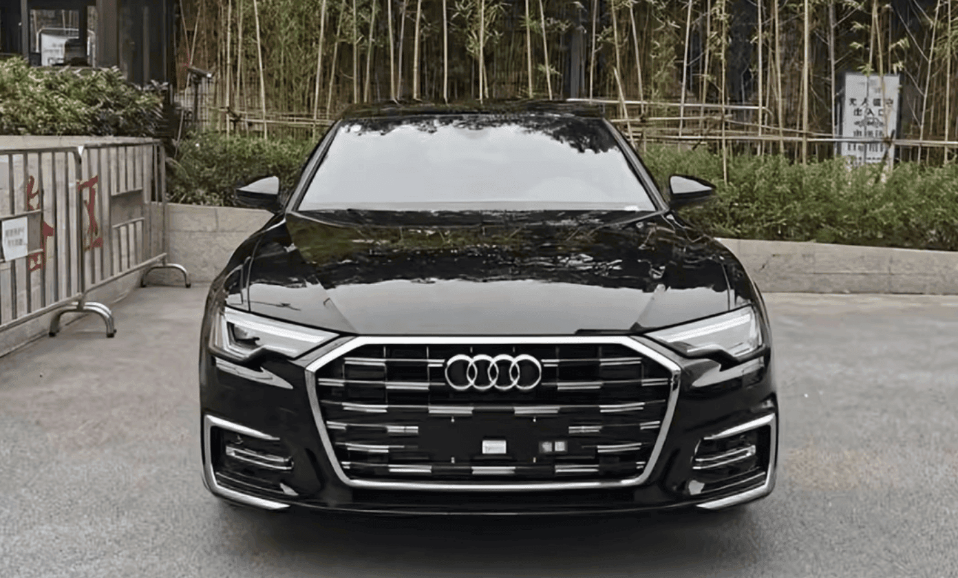 奥迪a6l新车仅7个月就自燃了,此前多次出现发动机故障提示