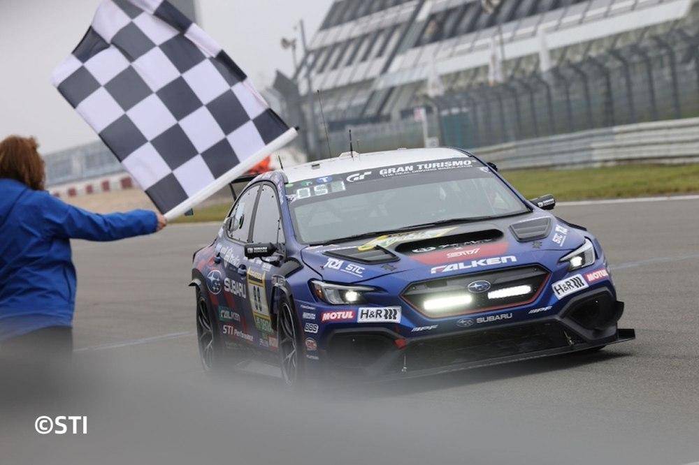 纽博格林24小时耐力赛落下帷幕 斯巴鲁车队斩获SP4T组别冠军