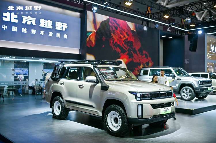 享界同源增程器！“露营神车” BJ40 增程粤港澳车展震撼首秀