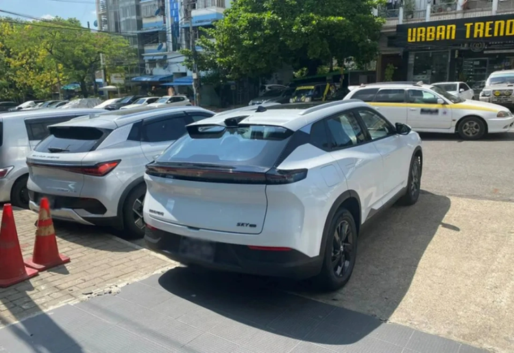 缅甸仰光出现“电车转售潮”，汽车出口依然要重视燃油车