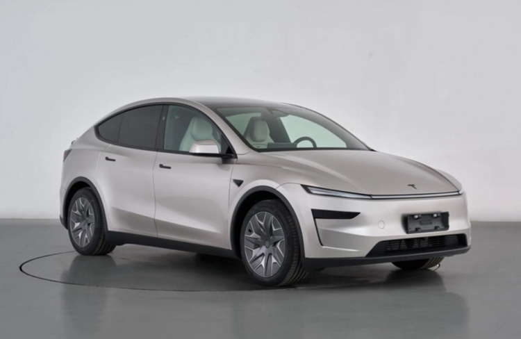 Model Y L实车曝光！六座版续航751km，售价或35万以内！
