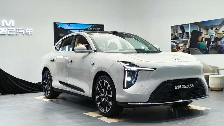 新一代智己LS6开启预售，搭“恒星”超级增程，纯电续航达450公里