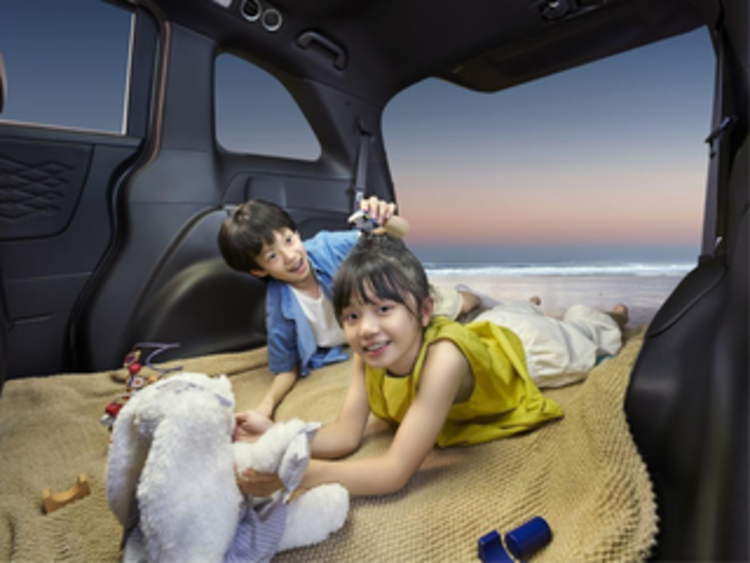 艾力绅焕新：24.98 万起，混动 MPV 能 “一部到位” 吗？