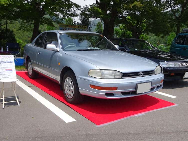 优雅的短暂时光：丰田凯美瑞Coupe XV10回顾