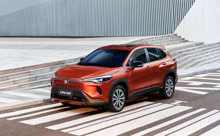 全系标配智能驾驶辅助系统,全新卡罗拉锐放上市,限时9.68万元起