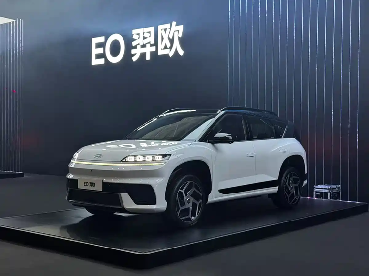 北京现代EO 翌欧上市，11.98万起，配比亚迪电池