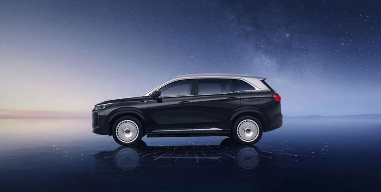 12万级真卷王,配置够顶,技术够硬,第三代蓝电E5 PLUS 11.98万起预售