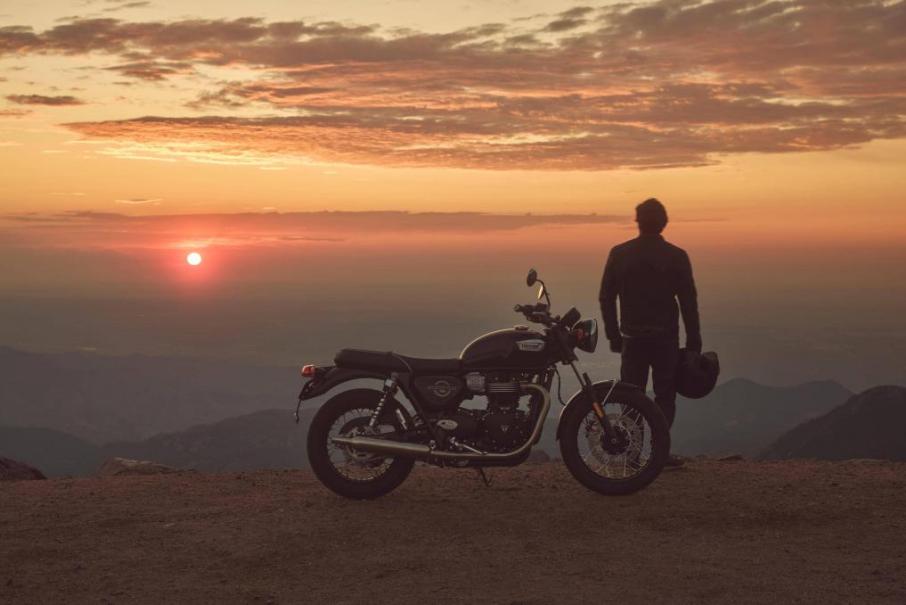 T100_900_MY26_22056_JP