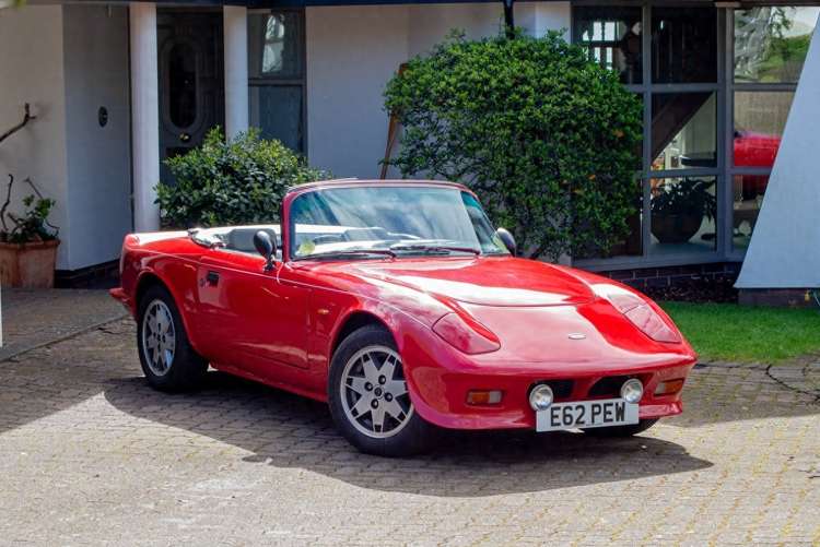 Evante 140TC:一个被时光遗忘的英国跑车传奇