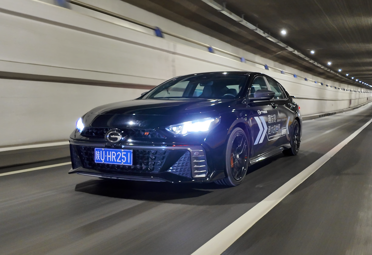 中国真的没有汽车文化？燃油性能车还真有，影豹R为什么没人买？