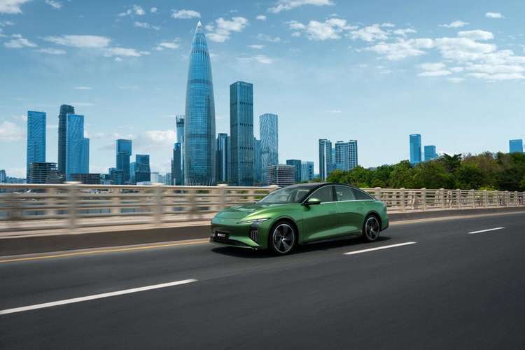 返乡轻轻松松，星海S7 800V超快充版舒适归家