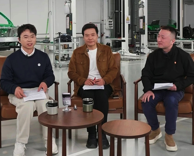 雷军跨年直播的“防御与进攻”：在流量漩涡中重构小米的舆论场