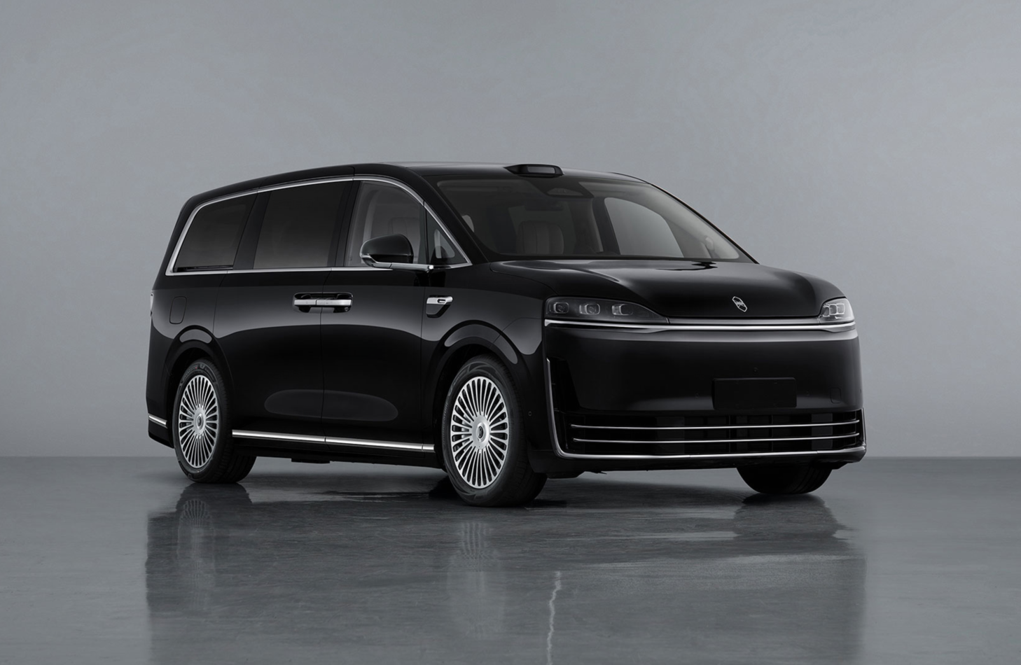 智界V9 MPV完成申报，预计将定位50万级