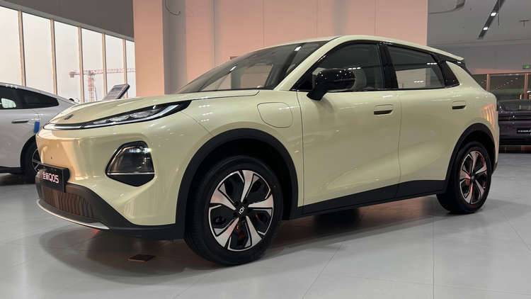 补贴后6.6万起！试驾亲民的启源Q05，价格和空间是核心亮点