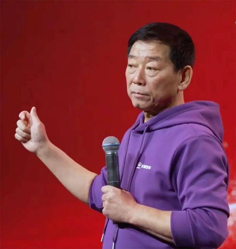 魏建军听不了颂歌？