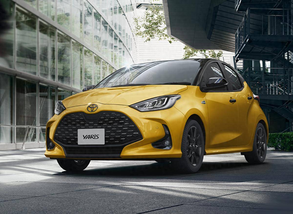 丰田雅力士新车型官图，外观很年轻运动，三种动力，还有四驱版