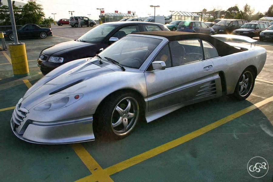 在规则中创作：Sbarro Christelle与欧洲手工跑车的黄昏时代