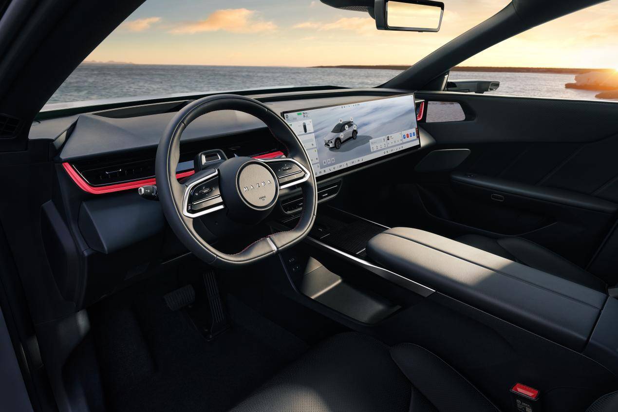 EZ-60首次智能化升级重磅开启 裸眼3D HUD行业首发“3D立牌指引”