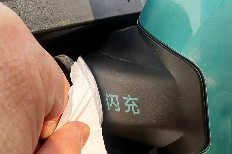 5分钟补能400公里 比亚迪1500kW闪充生态落地