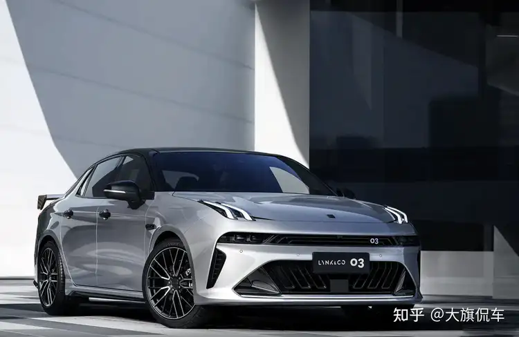 搭载三段可调碳纤维尾翼、炽热红内饰配色：领克03大尾翼版即将上市