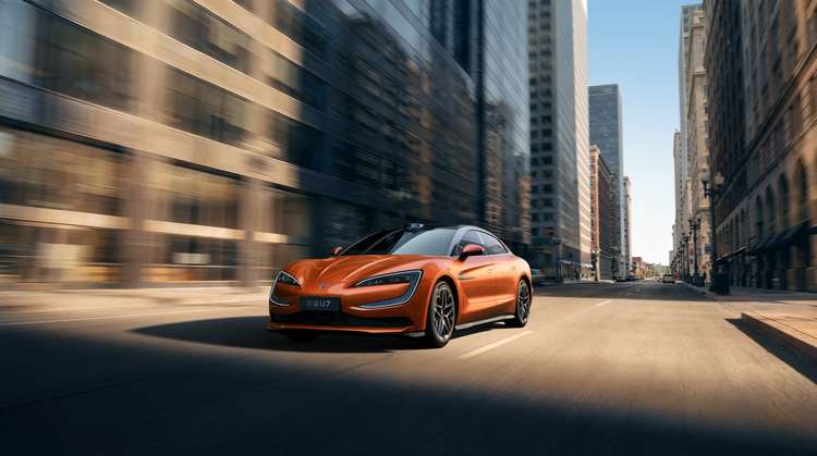 续航、操控、舒适全面进阶，仰望2026款旗舰车型重磅上市