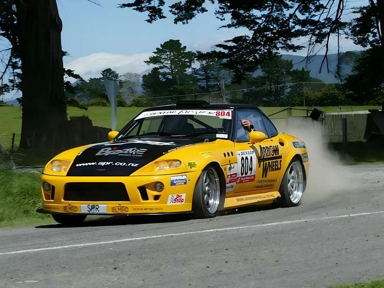 南太平洋的手工烈焰—Almac Sabre S2的造车传奇