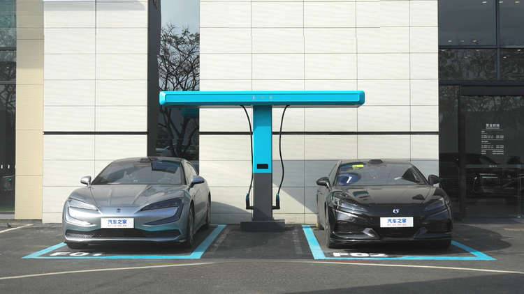 六年磨一刀的比亚迪第二代刀片电池来了，它的续航如何？