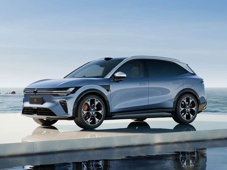 把孩子气的！某新能源车一配置被小学生投诉，车企一本正经回应了