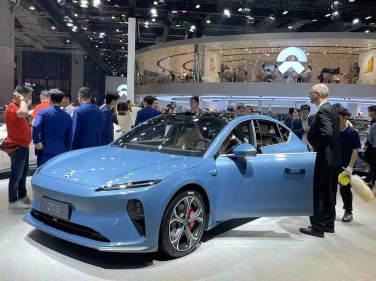 交付量预增超90%！单季盈利2.8亿的蔚来，能否在2026年告别年度亏损？