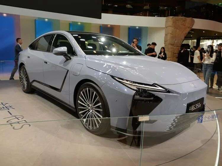 风格大变!全新雷克萨斯ES本月20日预售