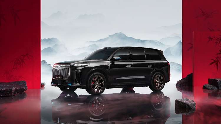 岚图汽车凭什么与世界豪华品牌同台？岚图泰山Ultra及黑武士作答