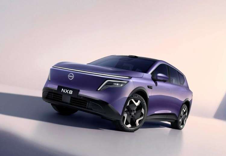 AI五件套+双动力+Momenta智驾，东风日产NX8预定爆款