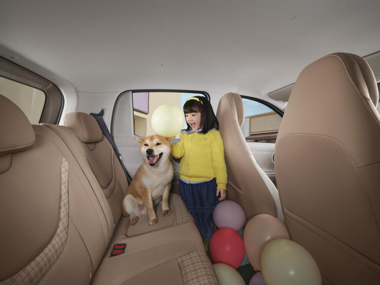 潮流宝妈 后排空间 拷贝