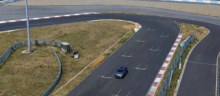 郑州试驾吉利银河M7,A级电混SUV操控有多卷