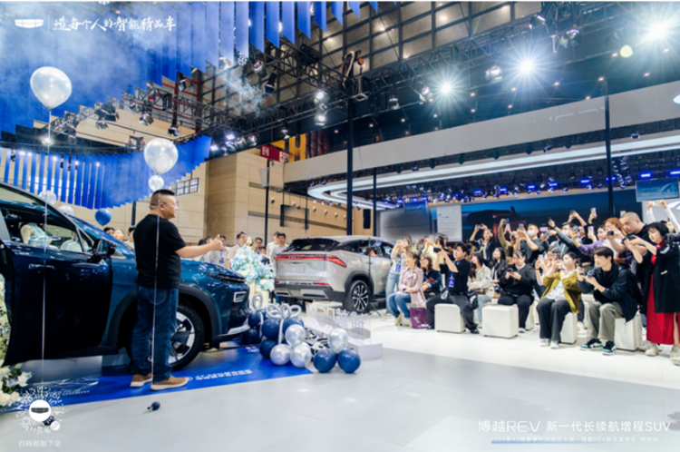 10.79 万起！郑州刚上市的吉利博越 REV，家用增程 SUV 真的卷疯了