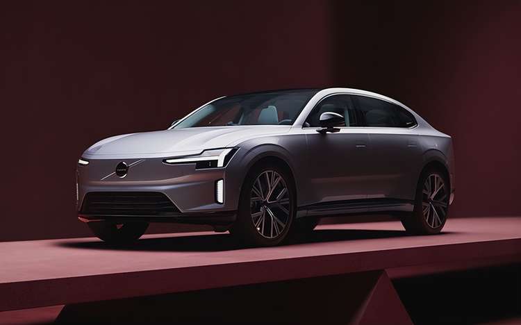 一部沃尔沃，半部安全史，99周年庆典见证电动化安全新标杆