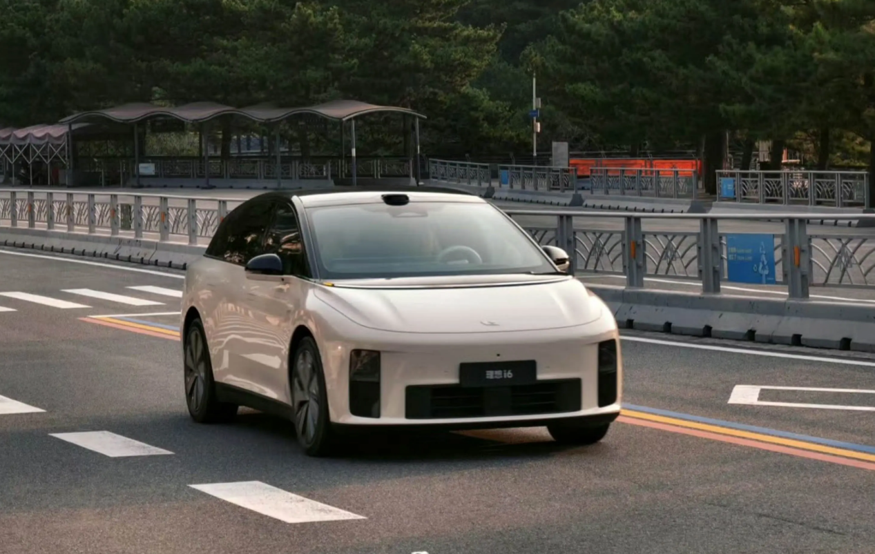 3月销量破2.4万辆，理想i6夺得SUV销量亚军，一枝独秀是喜是忧？