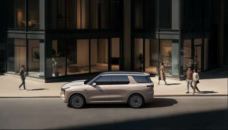 24.98万元起，智己LS8震撼上市！中国品质家庭一步到位的聪明之选