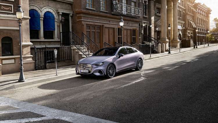 全新梅赛德斯-奔驰纯电C级车全球首发