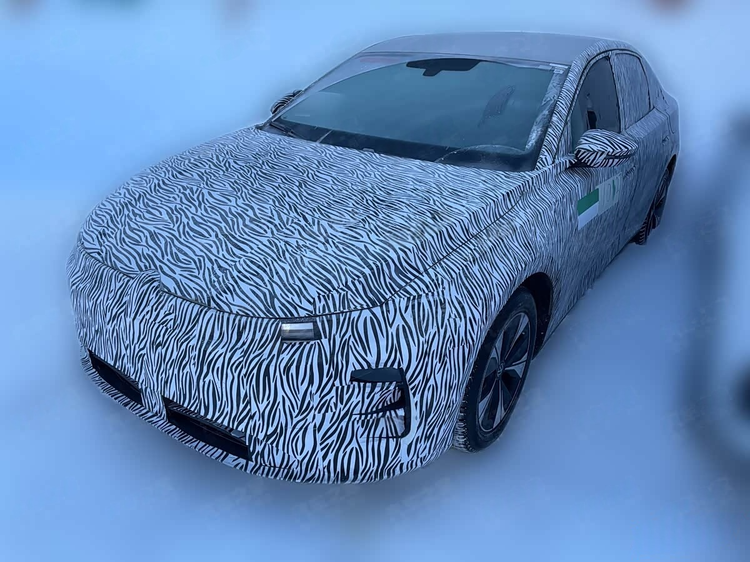 上汽大众ID.ERA轿车谍照曝光，定位运动轿跑车，依旧增程动力